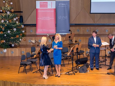 2015