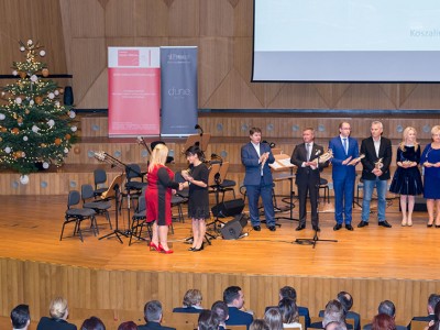 2015