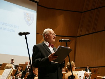 2016