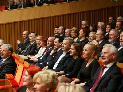 2016