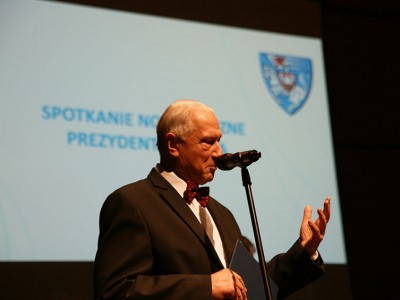 2016