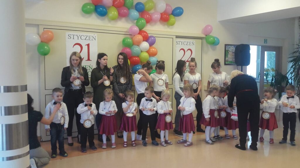 „Dla Babci i Dziadka mała niespodzianka”