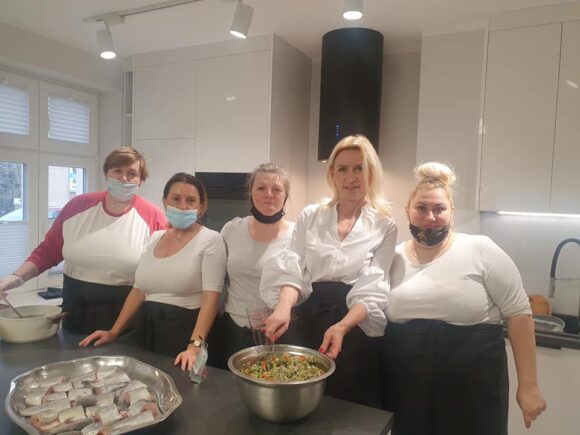 Pierwsze warsztaty kulinarne z projektu Centrum Promocji Zatrudnienia.