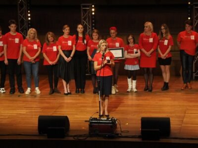 2022
