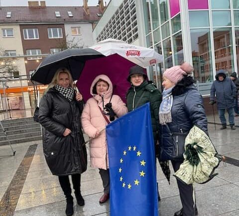 Fundacja “Zdążyć z Miłością” wzięła udział w manifestacji solidarności z Ukrainą