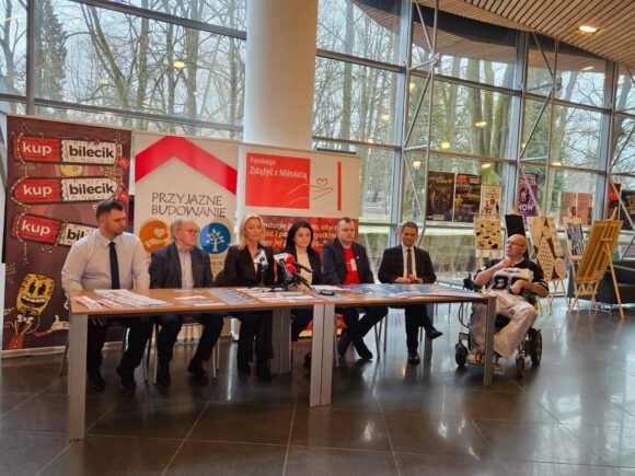 Koncertowo, filharmonijnie, charytatywnie…